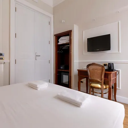 Napolit'amo Principe Hotel Nápoles